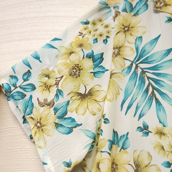 Bonworth Floral Shirt Size Medium P Hawaiian Button Down Silky Polyester Travel​ - Picture 2 of 6